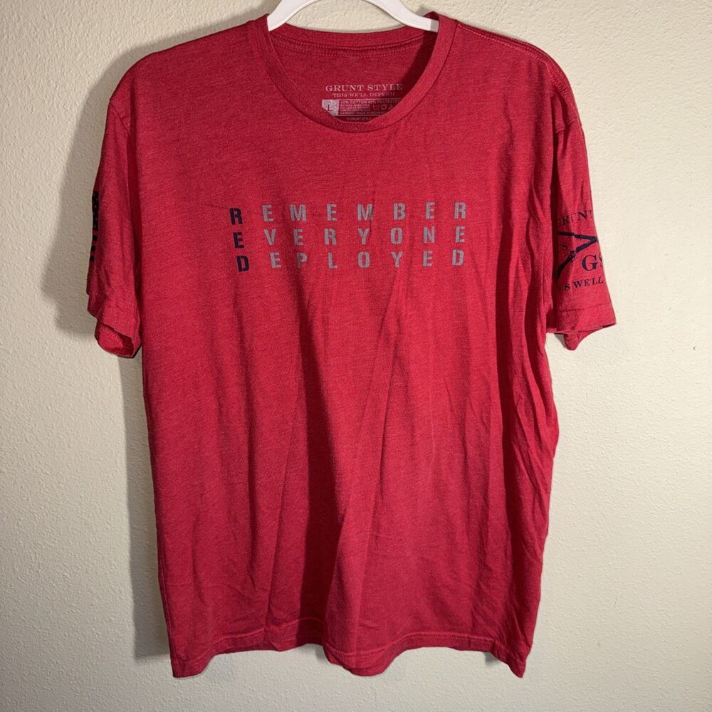Grunt Style Men’s T-Shirt Red Remember Everyone Deployed